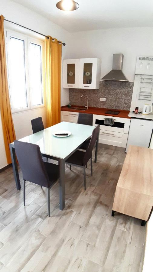 Domo In Terranoa, Old Town Apartment Olbia Exterior photo